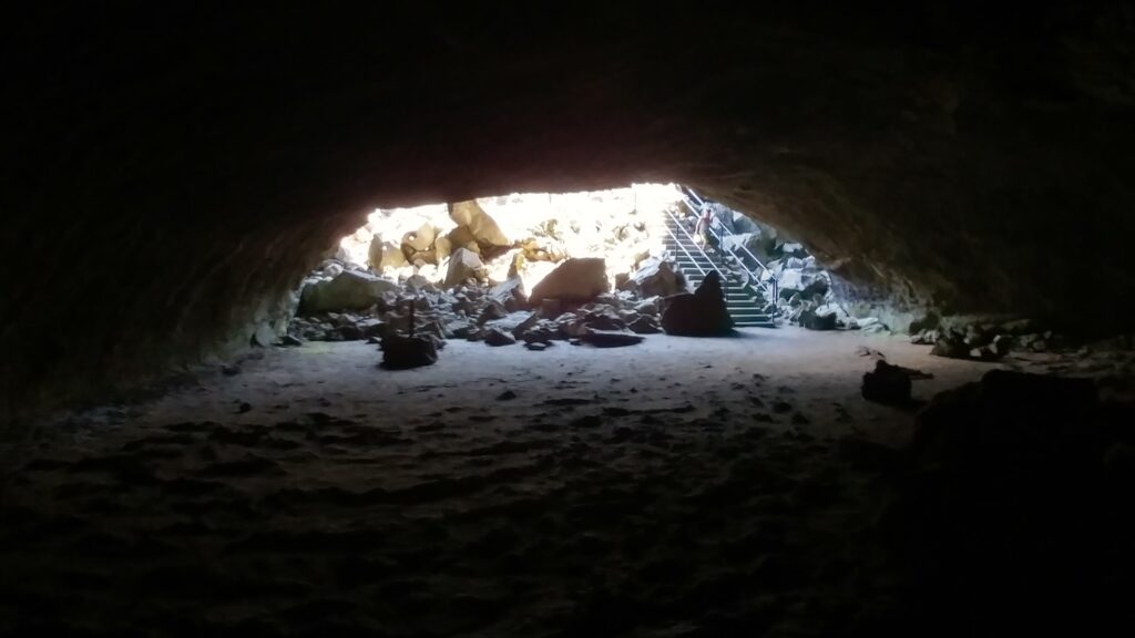 Smooth walls inside the subway caves