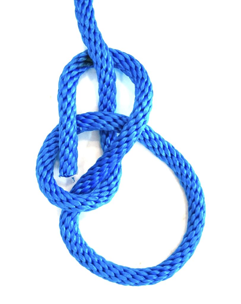 How to tie a Bowline - step 3